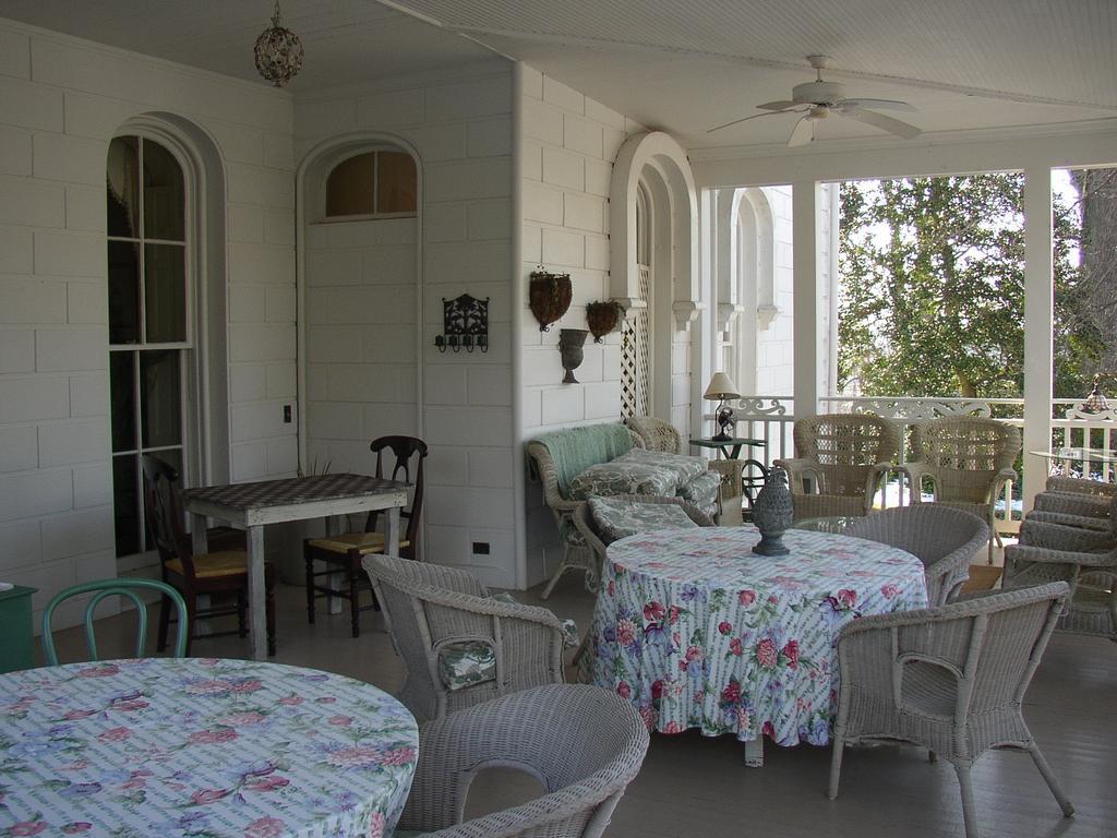 Mayhurst Estate Orange ภายนอก รูปภาพ